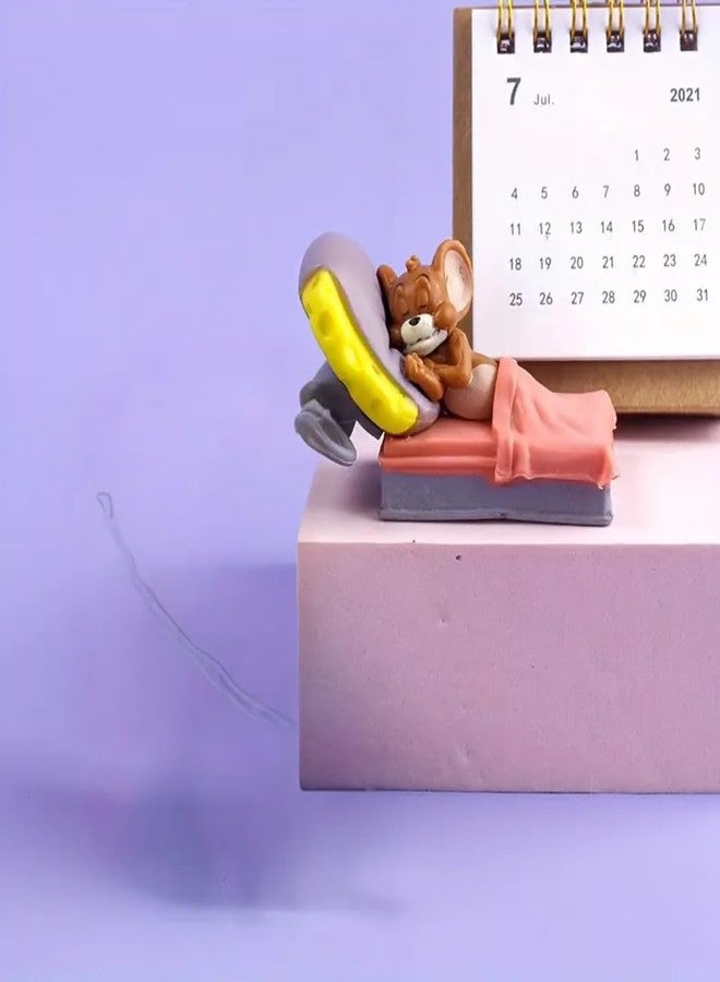 Geekmonkey Cuddly Companion: Jerry Cheese Bed - Adorable 6.5 cm Figurine (Pack of 1) (jerrycheesebed) - Image 1